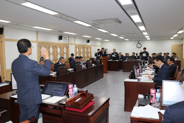 ▲ 경북도의회 건설소방위원회(위원장 김수문)가 지난 7일 북부건설사업소와 재난안전실부터 시작으로 2019년도 행정사무감사 일정에 들어갔다.ⓒ경북도의회