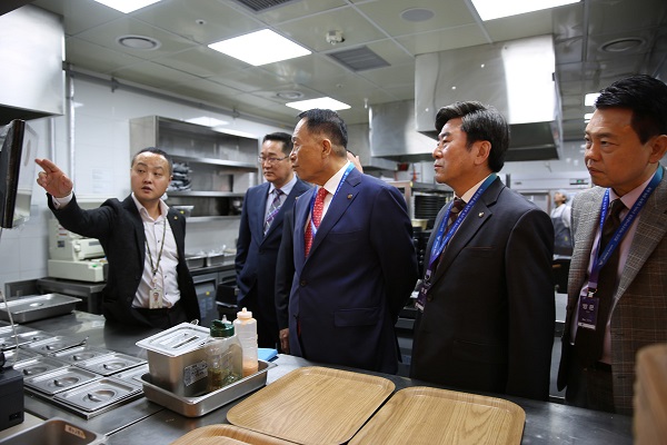 ▲ 한국외식업중앙회 회장단 인천공항 방문ⓒ아워홈