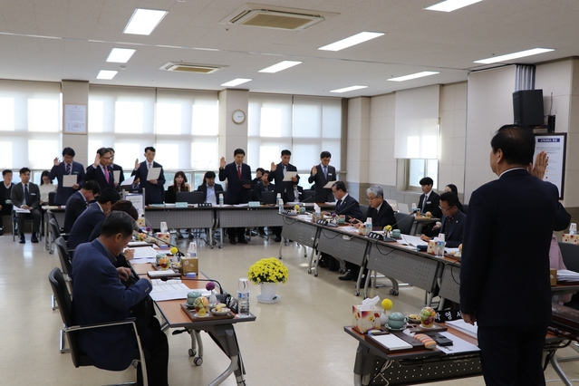 ▲ 경북도의회 행정보건복지위원회(위원장 박영서)가 지난 12일 안동의료원을 대상으로 운영부실 등을 집중 질타했다.ⓒ경북도의회