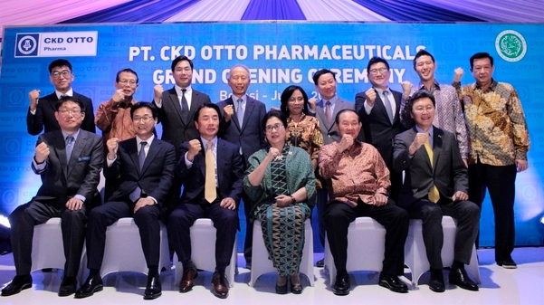 ▲ 종근당은 지난 7월 인도네시아 치카랑에서 합작법인 CKD-OTTO사의 항암제 생산 공장 준공식을 개최했다. ⓒ종근당