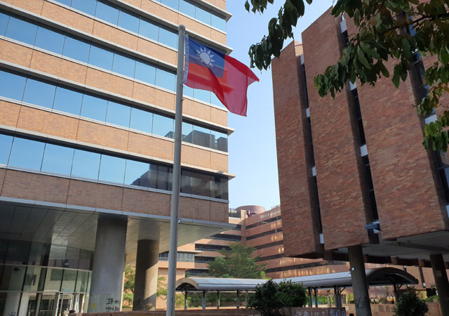 ▲ 홍콩이공대 교정에 게양된 대만 청천백일기. 대만과 홍콩정부는 사실상 적대관계에 있다.ⓒ허동혁