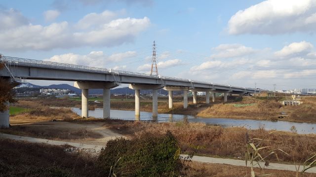 ▲ 21일 오후부터 개통하는 오송-청주공항 연결도로.
ⓒ행정중심복합도시건설청