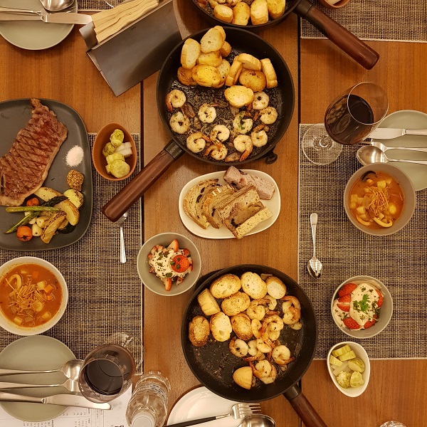 ▲ CJ ENM 오쇼핑 부문은 플레이팅 열풍에 따라 올해 매출 목표를 200억 원으로 잡고, 쿡웨어·소형 주방가전 등으로 카테고리를 확장해 ‘오덴세’를 한국형 리빙 라이프스타일을 선도하는 다이닝 키친 토탈 브랜드로 성장시킨다는 목표다.ⓒCJENM 오쇼핑 부문