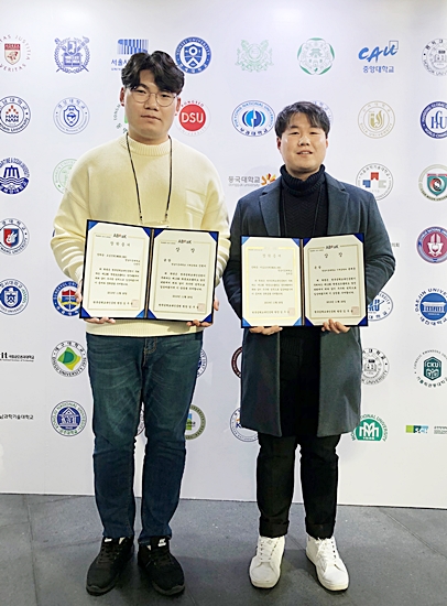 ▲ 영남이공대 전공심화 기계공학과 4학년 신천지 학생과 3학년 윤세준 학생이 ‘2019 공학페스티벌’ 포트폴리오 경진대회에서 각각 금상과 은상을 수상했다.ⓒ영남이공대