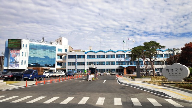 ▲ 의성군(군수 김주수)은 농림축산식품부가 주관하는 2020년 농업환경보전프로그램 공모사업에 점곡면 윤암마을과 단밀면 위중마을이 선정되는 성과를 냈다.ⓒ의성군