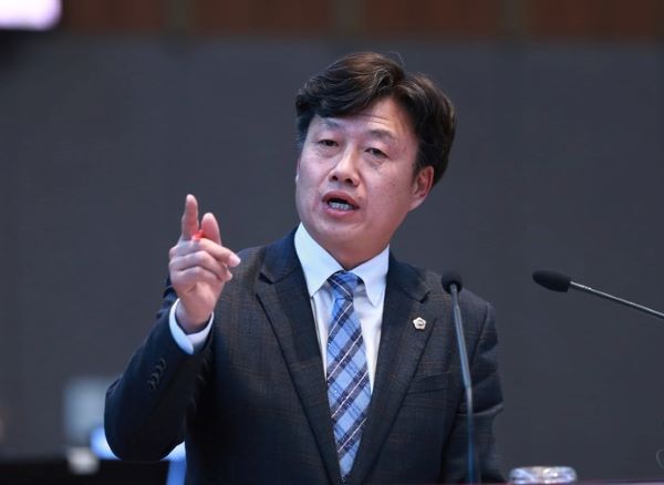 ▲ 충남도의회 이공휘 행정자치위원장.ⓒ충남도의회