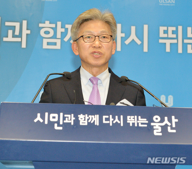 ▲ '김기현 비위 첩보'의 최초 제보자가 송병기 울산부시장으로 확인됐다. 브리핑을 열어 해명을 자처했던 청와대는 '거짓 해명'논란에 휩싸였다. ⓒ뉴시스