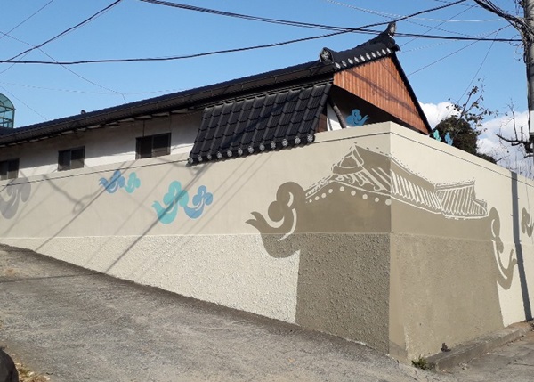 ▲ 청주시가 상당구 방서동 구옥 밀집지역에 새로 조성한 안심길.ⓒ청주시