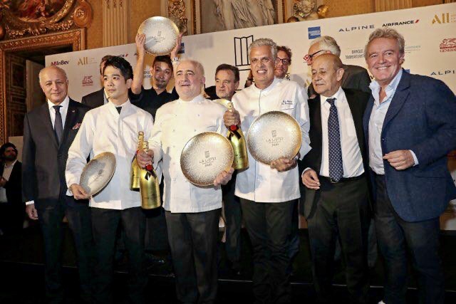 ▲ 12월 2일(현지시간) 파리 소재 프랑스 외무성 관저에서 개최된 공식행사에서 '라 리스트 2020' 세계 1000대 레스토랑 순위를 발표했다.ⓒ라 리스트