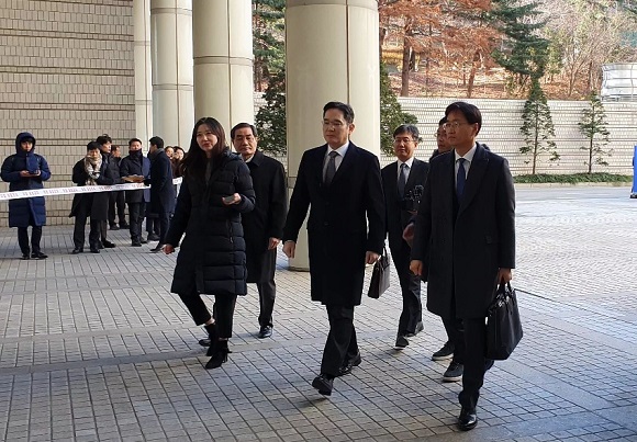 ▲ 이재용 삼성전자 부회장이 6일 오후 서울고등법원에서 열린 파기환송심 공판에 출석했다.ⓒ뉴데일리DB