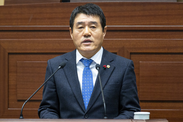 ▲ 박영환 경북도의회 의원이 9일 제312회 제2차 정례회 제4차 본회에서 5분발언을 통해 내년 첫 실시되는 민간체육회장에 대한 공정한 관리를 촉구했다.ⓒ경북도의회