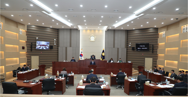 ▲ 성주군의회는 11일 제245회 정례회 제4차 본회의를 열고 내년도 성주군 예산을 최종 확정했다.ⓒ성주군의회