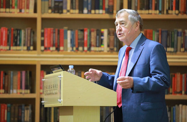 ▲ 지난해 6월 한국고등교육재단 초청으로 강연을 한 그레이엄 앨리슨 교수. ⓒ한국고등교육재단 공개사진.