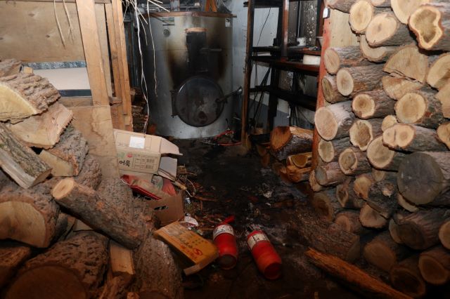 ▲ 화목보일러 화재 모습.ⓒ조치원소방서