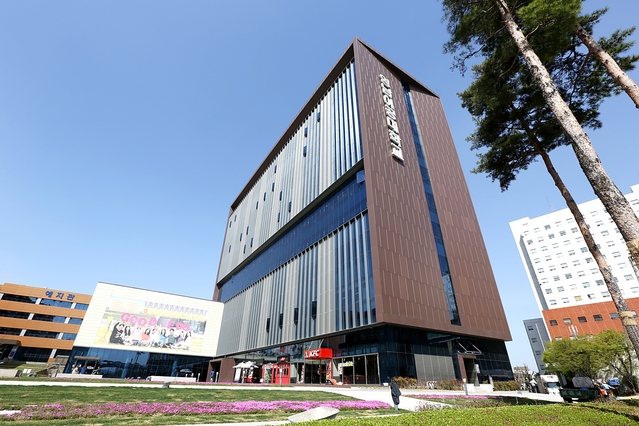 ▲ 영남이공대가 뿌리산업 소성가공·열처리 분야 외국인 기술인력 양성대학으로 선정돼 내년도부터유학생 대상 기계계열 내 관련 학과를 운영한다.ⓒ영남이공대