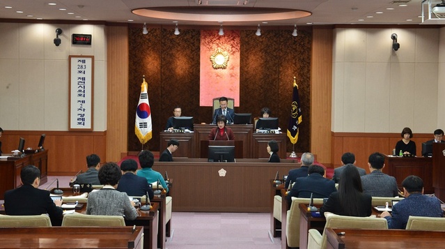 ▲ 제천시의회는 지난 19일 283회 제2차 정례회를 마지막으로 2019년 의사 일정을 마무리했다.ⓒ제천시의회