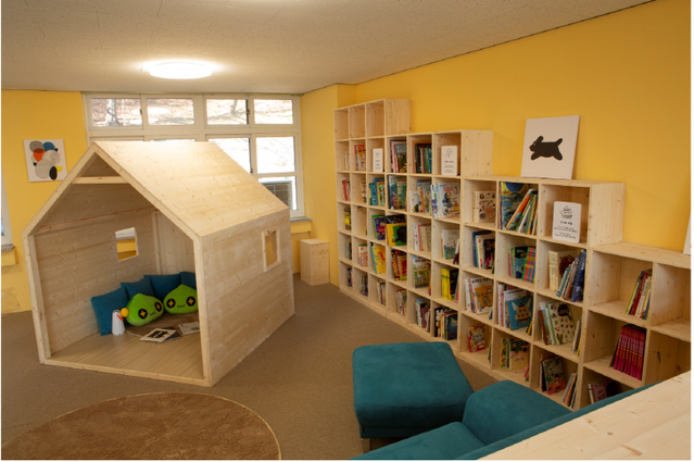 ▲ 충북 용담초등학교 현양원 분교에 자리한 '넥슨작은책방' 전경. ⓒ넥슨