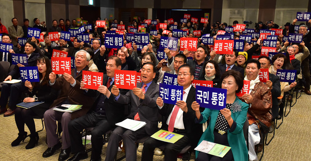 ▲ 홍준표 전 자유한국당 대표가 23일 국민통합연대 출범식 후 기자들과 만나 인터뷰에 응하고 있다. ⓒ정상윤 기자