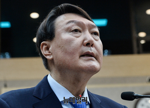 ▲ 24일 4+1 여야 협의체가 내놓은 검경 수사권 조정 법안 협의안에 보완점이 거의 반영되지 않자 윤석열 검찰총장은 격앙된 반응을 보인 것으로 알려졌다. 검찰 내부에서도 