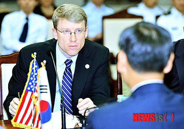 ▲ 과거 한국을 찾았을 당시 데이비드 헬비 미국 국방부 아시아 태평양 안보담당 수석 부차관보. ⓒ뉴시스. 무단전재 및 재배포 금지.