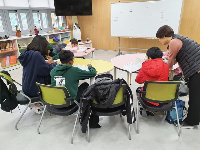 ▲ 대구시교육청이 초·중·고 다문화학생을 대상으로 지난 6일부터 17일까지 10일간 겨울방학 수준별 한국어 집중 캠프를 운영했다.ⓒ대구교육청