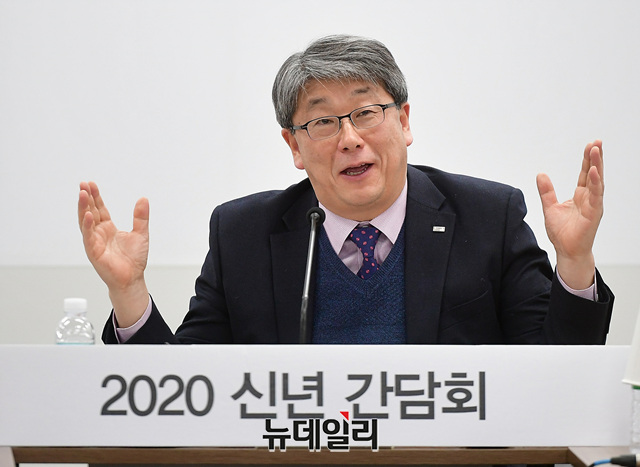 ▲ 강승수 한샘 회장이 21일 서울 마포구 한샘 상암사옥에서 진행된 기자간담회에서 발언하고 있다. ⓒ정상윤 기자