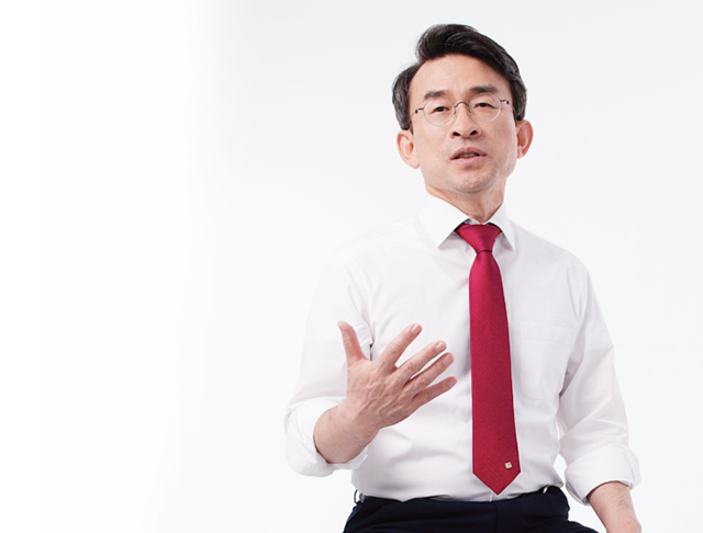 ▲ 오는 4.15총선에서 대구 수성갑 선거구 자유한국당 공천 도전 중인 정상환 예비후보가 (사)독도사랑범국민운동본부 고문 및 홍보대사로 위촉됐다.ⓒ정 예비후보 측