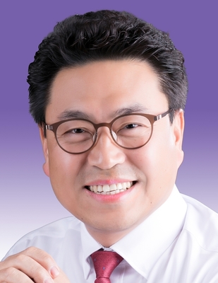 ▲ 조주홍 경북도의회 의원이 지난 17일 설을 맞아 사회복지시설을 위문했다.ⓒ경북도의회