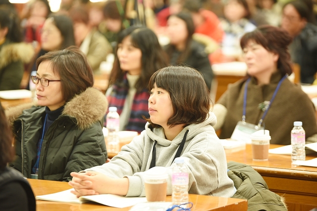 ▲ 입시설명회 참가자들이 국가장학금 관련 내용을 경청하고 있다.ⓒ대구사이버대