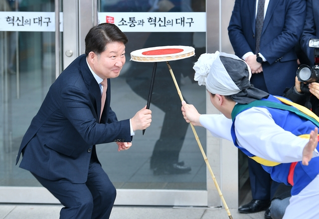 ▲ 권영진 대구시장이 행사에 참여하고 있다.ⓒ대구시