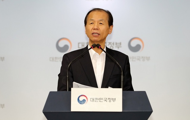 ▲ 최문순 강원도지사가 28일 2020 평창평화포럼과 관련, 통일부 출입기자 설명회를 하고 있다. ⓒ강원도