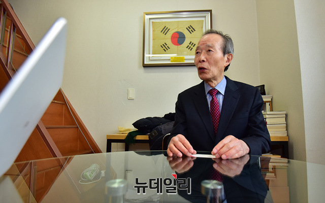 ▲ 장기표 대표는 야권대통합에서 혁신을 이루고 정치인들이 모든 기득권을 폐기해야 한다고 주장했다. ⓒ정상윤 기자