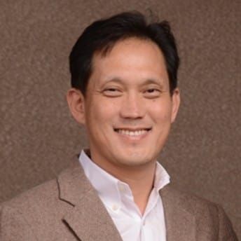 ▲ 오는 4월 21대 총선 출마 등 정치에 나선 판사들이 줄을 잇는 가운데, 김태규(53·사법연수원 28기) 부산지법 부장판사가 이들을 향해 공개적으로 쓴소리를 던졌다. ⓒ김태규 부장판사 페이스북 캡쳐