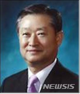 ▲ 정세균 국무총리가 6일 공수처 설립준비단 단장에 남기명 전 처장(사진)을 위촉했다고 5일 밝혔다. ⓒ뉴시스