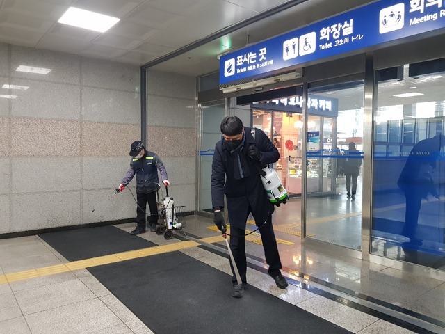 ▲ 대구시 관계자는 “본가와 동대구역 편의점에 대해 방역소독을 실시했고, 당시 이용했던 택시 2대도 보건소에서 출동해 방역소독 실시했다”고 밝혔다.ⓒ대구시