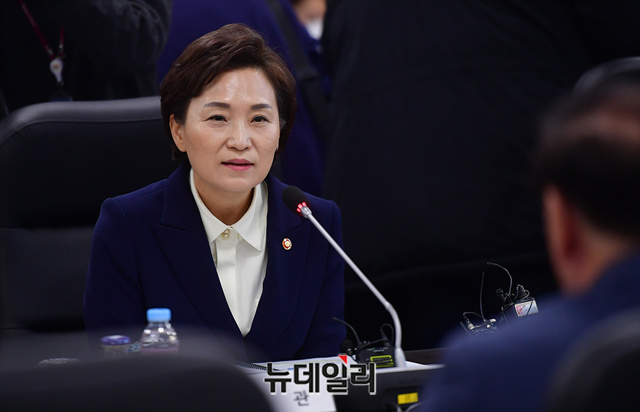 ▲ 발언하는 김현미 국토부 장관 ⓒ 정상윤 기자