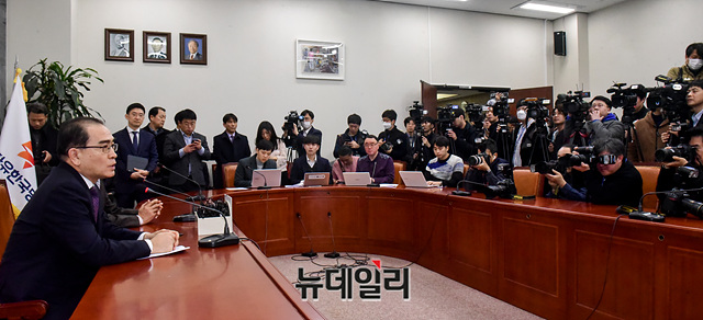 ▲ 국회 본청에서 출마 기자회견을 하는 태영호 전 공사. ⓒ박성원 기자.