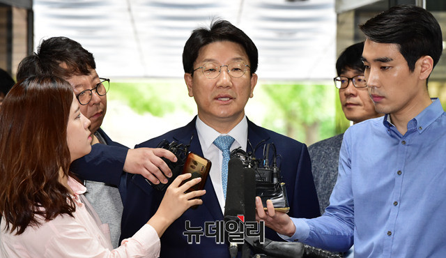 ▲ 강원랜드 취업 청탁 혐의로 기소된 권성동(60) 자유한국당 국회의원이 1심에 이어 항소심에서도 무죄 판결을 받았다. ⓒ뉴데일리 DB