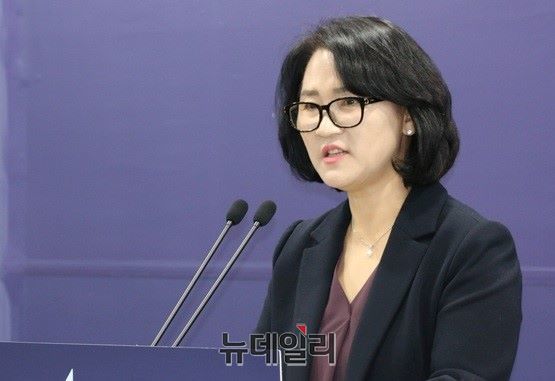 ▲ 박미선 세종시보건환경원구원장이 13일 세종시청 브리핑룸에서 정례브리핑을 열고 주요 업무계획을 발표하고 있다.ⓒ김동식 기자