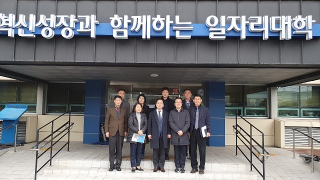 ▲ 허대만 예비후보(더불어민주당 포항남울릉)는 지난 12일 한국폴리텍대학 포항캠퍼스(학장 천세영)를 방문했다.ⓒ허 예비후보 사무실