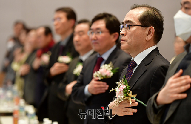 ▲ 남북통일당 창당 발기인 대회 축하를 위해 참석한 태영호 전 공사와 김용태 미래통합당 의원. ⓒ정상윤 기자.