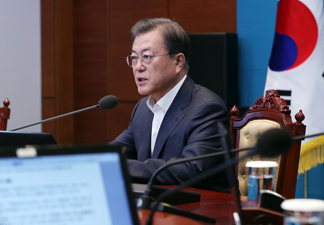 ▲ 문재인 대통령이 24일 청와대 여민관에서 열린 수석 보좌관회의에 참석해 모두발언을 하고 있다. ⓒ뉴시스