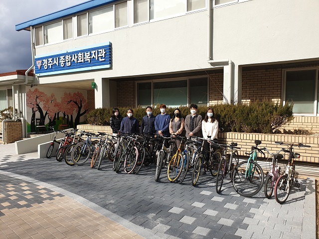 ▲ 경주시는 쾌적한 도시 환경조성을 위해 도로 등에 무단 방치된 자전거를 일제정리를 실시하고, 자원 재생 및 자전거이용 활성화를 위해 일부 자전거를 수리해 ‘경주시 행복자전거’로 재활용한다.ⓒ경주시