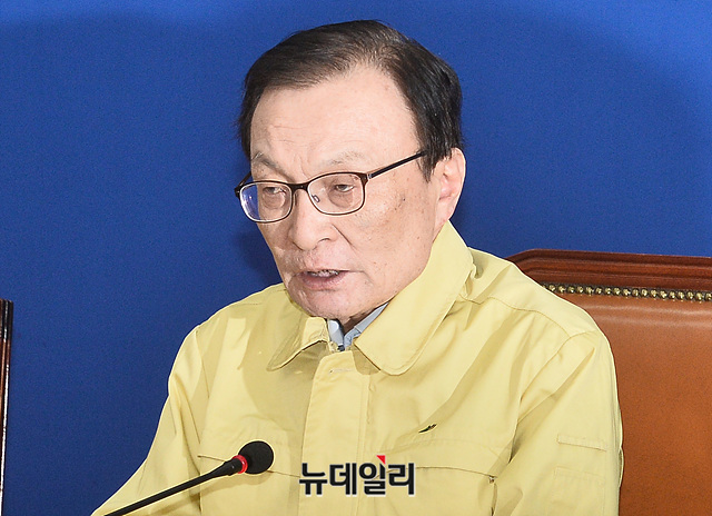 ▲ 이해찬 더불어민주당 대표가 중요한 결정에서 지속적으로 타이밍을 놓친다는 비판이 나온다. ⓒ박성원 기자