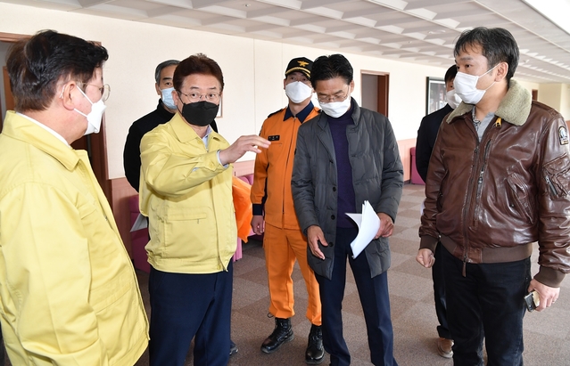 ▲ 이철우 경북도지사가 지난 5일 안동 국학진흥원 인문정신연수원을 방문해 현장을 점검했다.ⓒ경북도