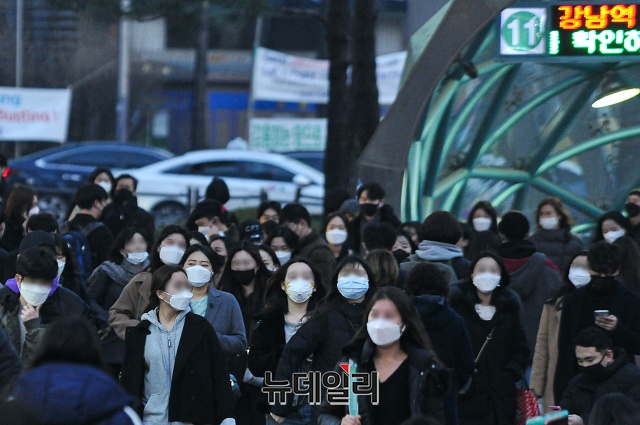 ▲ 9일 오후 4시 기준 국내 추가 확진자가 처음으로 100명 아래인 96명으로 확인됐다. ⓒ뉴데일리 DB