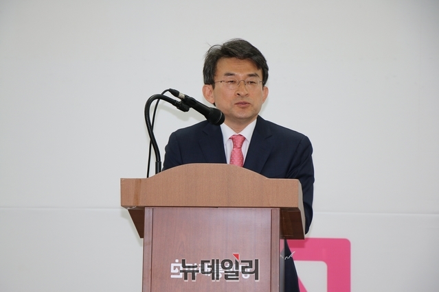 ▲ 정 예비후보는 11일 통합당 대구시당에서 기자회견을 갖고 “지금 경선까지 시일이 촉박하고 재심청구 결정을 기다리지 않고 수성을 경선에 참여할 것”이라며 “그것이 당원으로서 도리”라고 경선 참여 배경을 밝혔다.ⓒ뉴데일리
