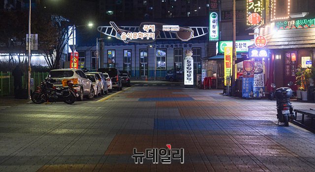 ▲ 서울시는 구로 콜센터 입주 빌딩 및 주변을 김염원 특별지원구역으로 지정하고 12일 중으로 콜센터 직원 등에 대한 검사를 완료할 방침이다. ⓒ박성원 기자