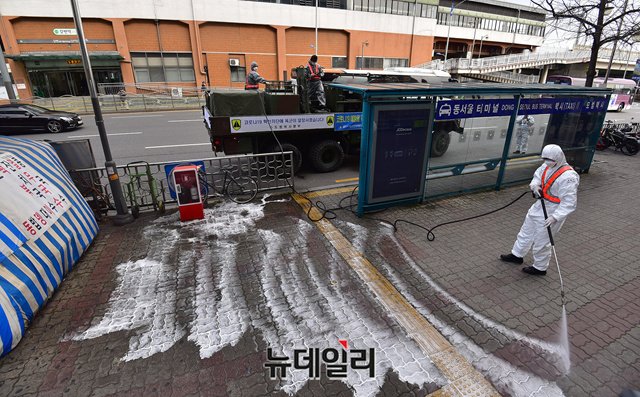 ▲ 국내 확진자가 하루새 110명 늘어 총 7979명이 됐다. ⓒ정상윤 기자.