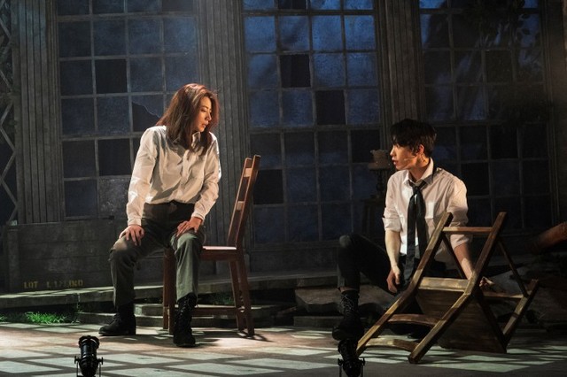 ▲ 뮤지컬 '데미안' 공연 장면(정인지·김바다).ⓒ모티브히어로